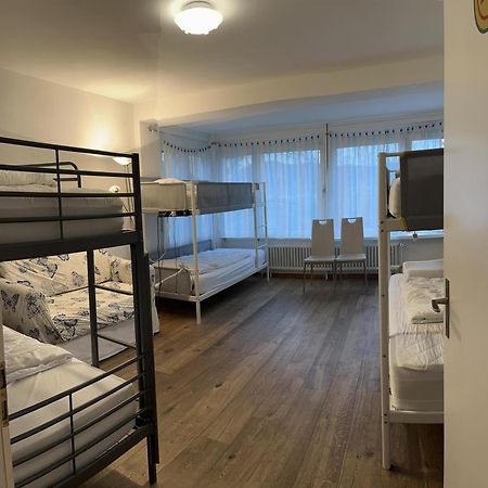 Viktoria Budget Hostel Цюрих Екстериор снимка