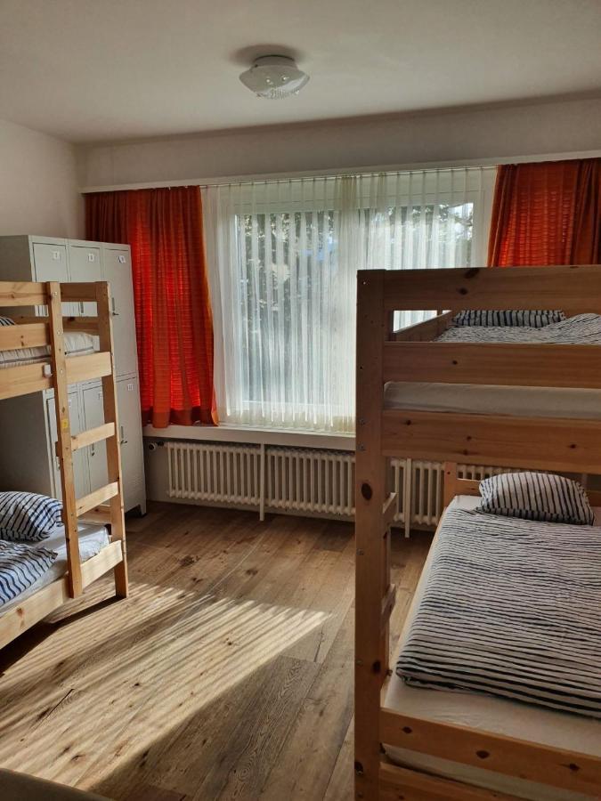 Viktoria Budget Hostel Цюрих Екстериор снимка