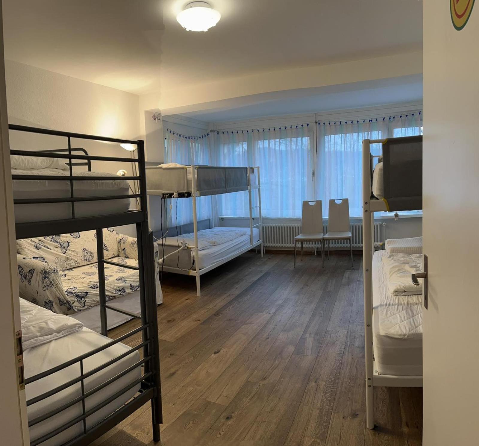Viktoria Budget Hostel Цюрих Екстериор снимка